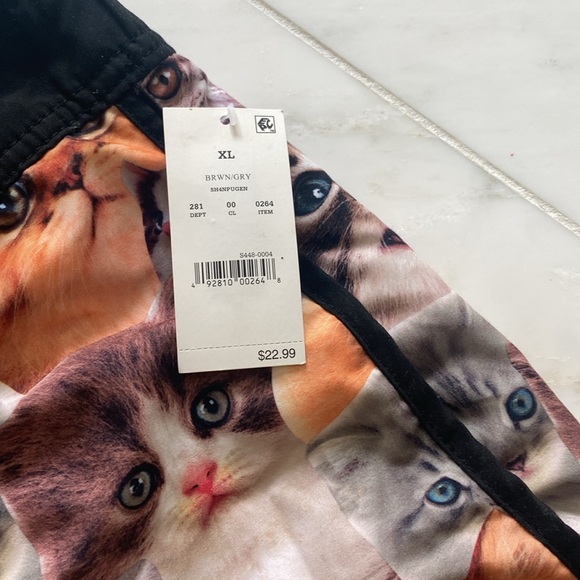 Fun cat swim shorts. Size XL. NWT - Picture 3 of 3